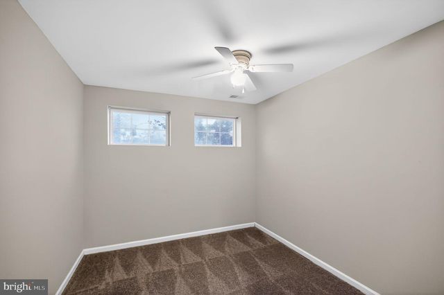 6800 HOLLOW GLEN CT, Gainesville, VA 20155