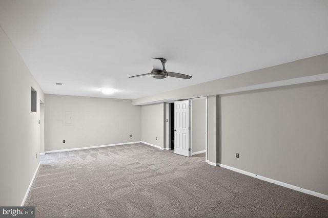 6800 HOLLOW GLEN CT, Gainesville, VA 20155