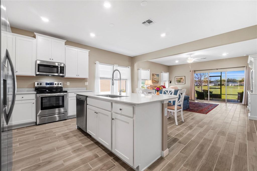 Image 9 of property listing at 7381 SW 78TH TERRACE, Ocala, FL 34481