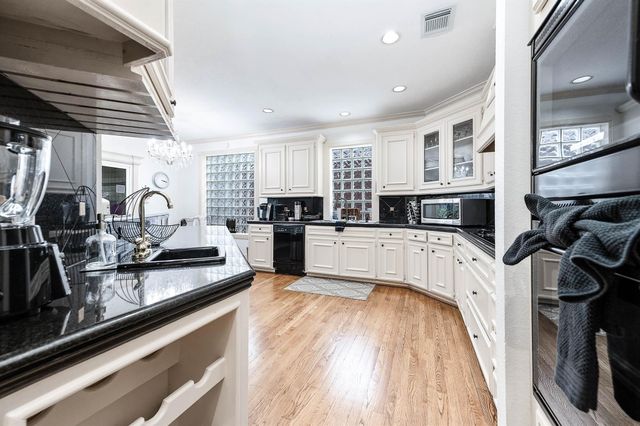 7110 Gary Street, Houston, TX 77055