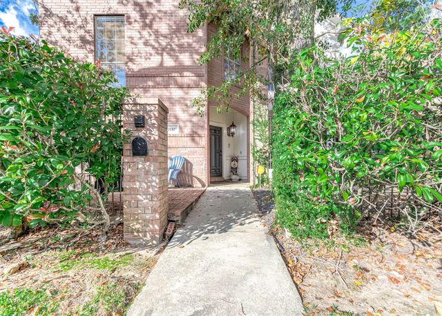 7110 Gary Street, Houston, TX 77055