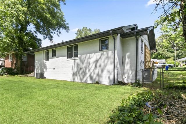1707 Mckenzie Drive, Decatur, GA 30032