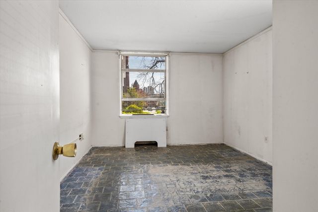 80 Salisbury St 101, Worcester, MA 01609