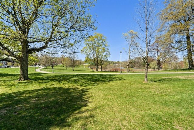 80 Salisbury St 101, Worcester, MA 01609