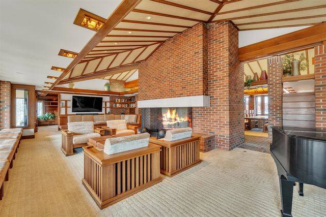 5105 Turtle Point Drive, Ann Arbor, MI 48105