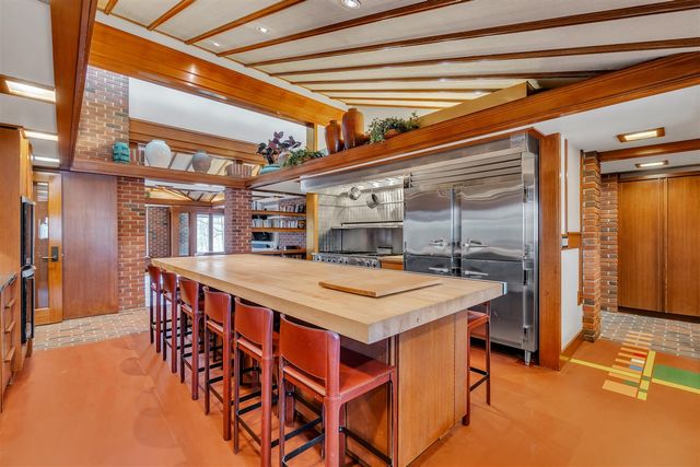 5105 Turtle Point Drive, Ann Arbor, MI 48105
