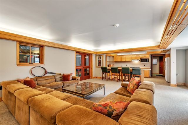 5105 Turtle Point Drive, Ann Arbor, MI 48105
