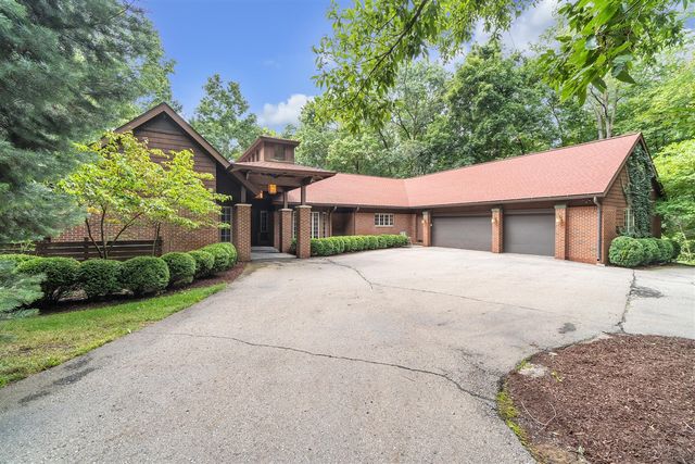 5105 Turtle Point Drive, Ann Arbor, MI 48105