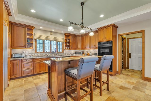 5105 Turtle Point Drive, Ann Arbor, MI 48105
