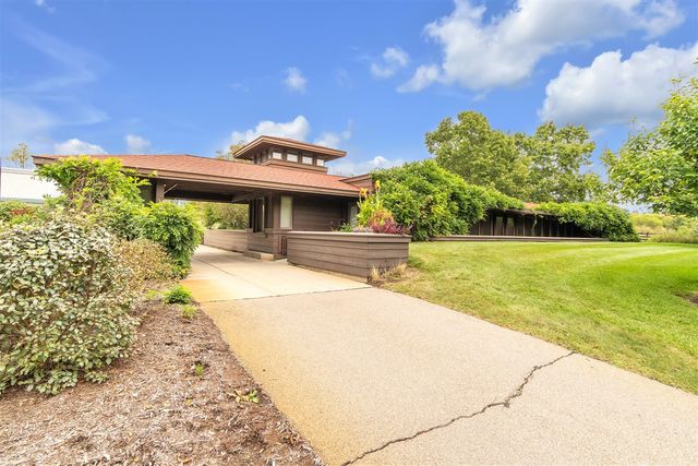 5105 Turtle Point Drive, Ann Arbor, MI 48105