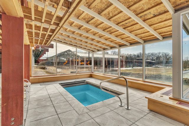 5105 Turtle Point Drive, Ann Arbor, MI 48105