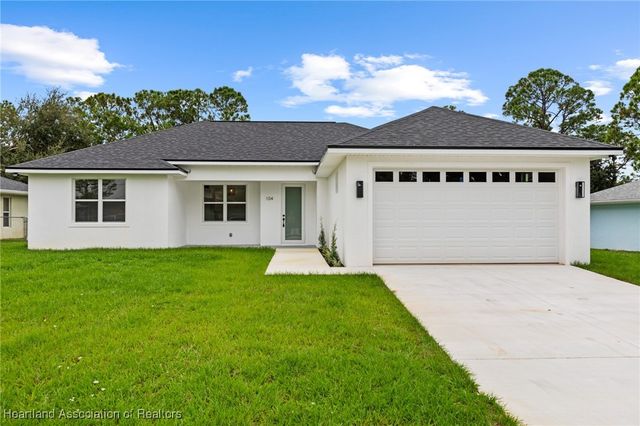 104 Lavender Avenue, Lake Placid, FL 33852