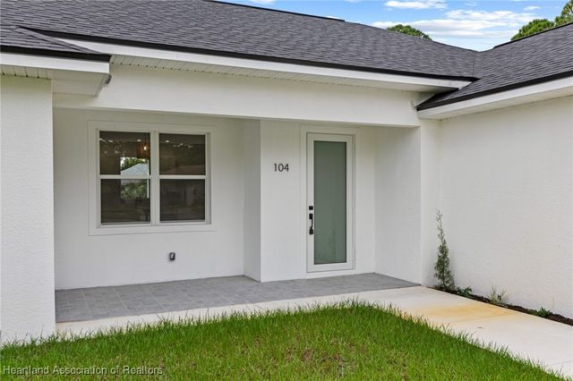 104 Lavender Avenue, Lake Placid, FL 33852