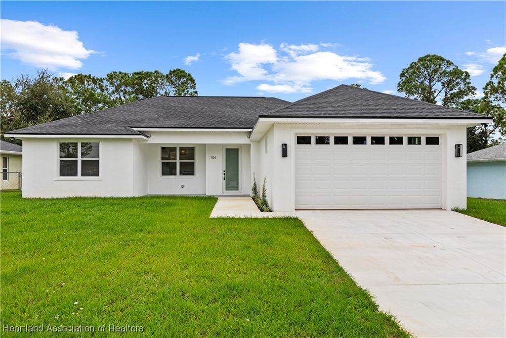 104 Lavender Avenue, Lake Placid, FL 33852