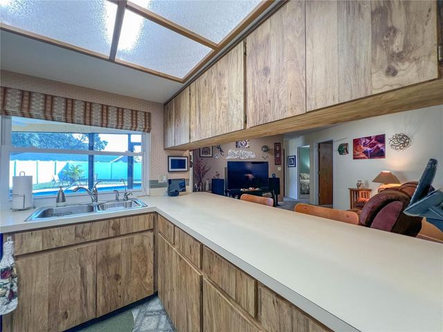 12156 98TH AVENUE, Seminole, FL 33772