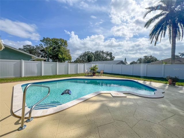 12156 98TH AVENUE, Seminole, FL 33772