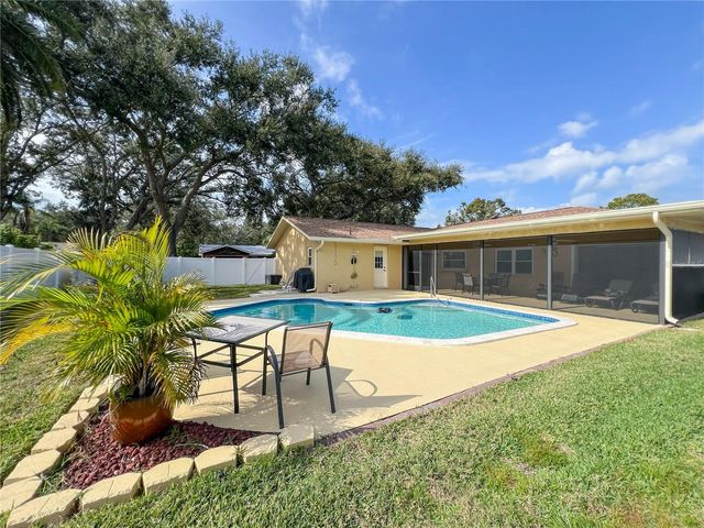 12156 98TH AVENUE, Seminole, FL 33772