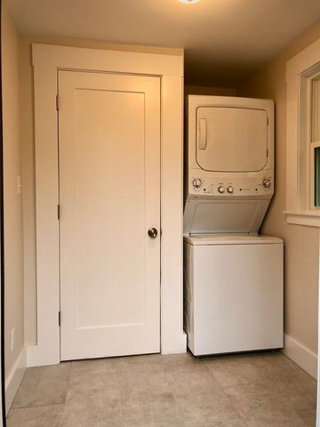 85 Pine Street 1, Waltham, MA 02453