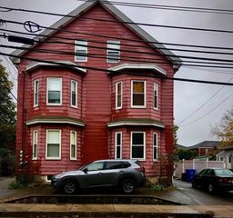 85 Pine Street 1, Waltham, MA 02453