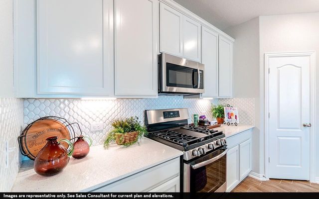 822 White Pine Haven Ln, Crosby, TX 77532