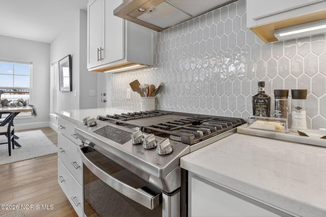 1021 Brampton Park Road, Perrysburg, OH 43551