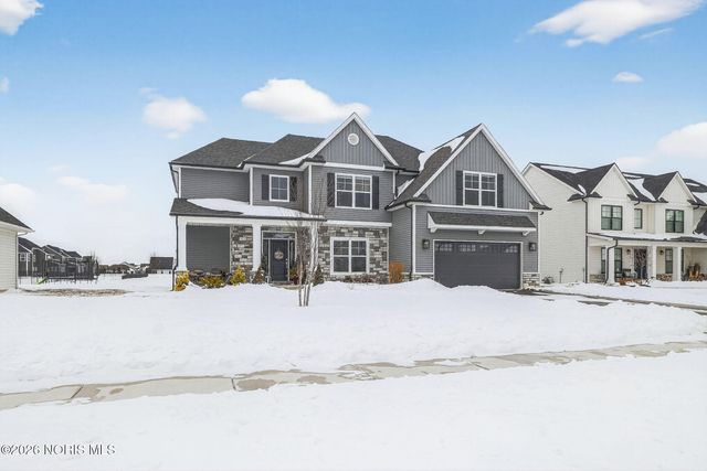 1021 Brampton Park Road, Perrysburg, OH 43551