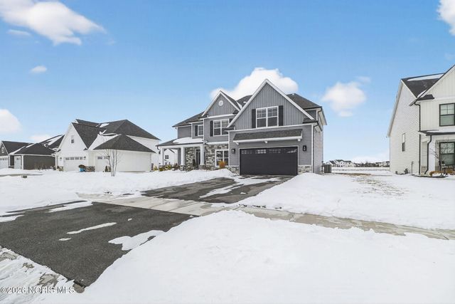 1021 Brampton Park Road, Perrysburg, OH 43551