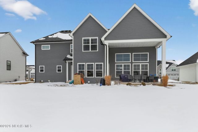 1021 Brampton Park Road, Perrysburg, OH 43551