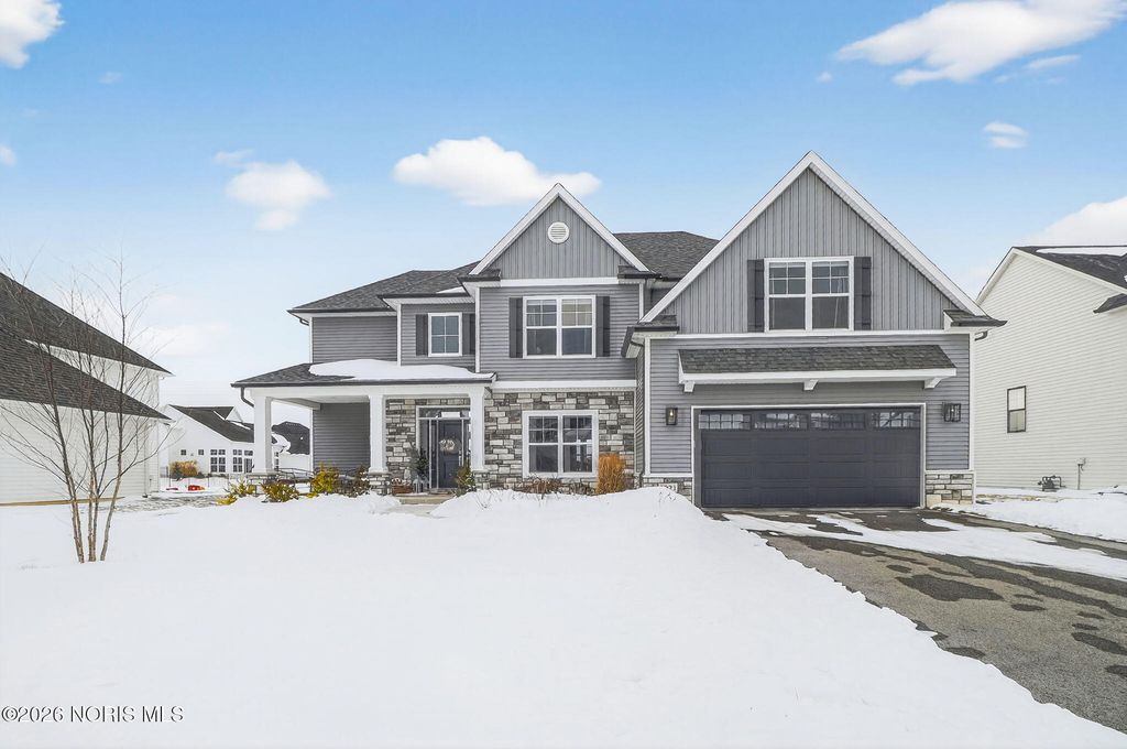 1021 Brampton Park Road, Perrysburg, OH 43551