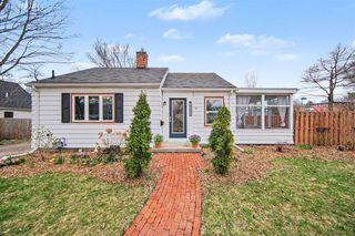 1425 Iroquois Place, Ann Arbor, MI 48104