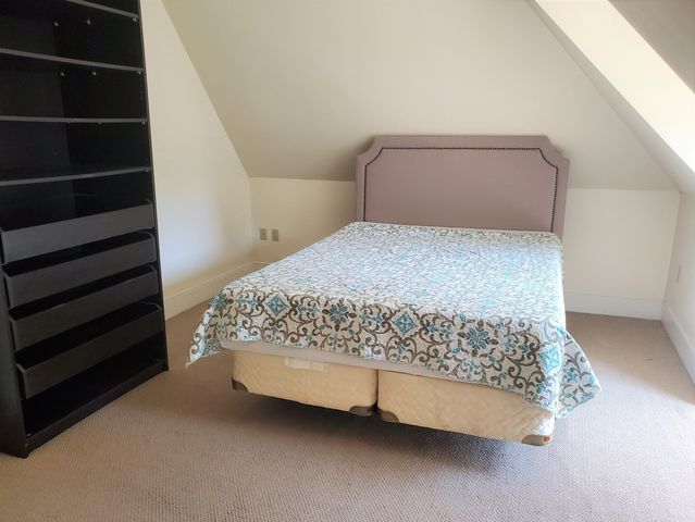 888 Beacon St 3, Newton, MA 02459