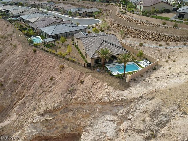 174 Crimson Cactus Avenue, Henderson, NV 89011