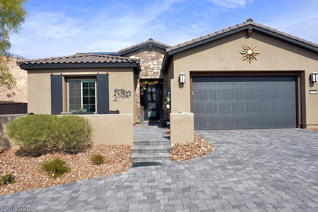 174 Crimson Cactus Avenue, Henderson, NV 89011 — photo 2