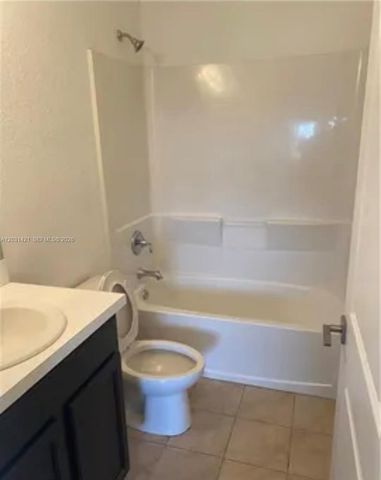 3621 NW 30th Ct, Lauderdale Lakes, FL 33311