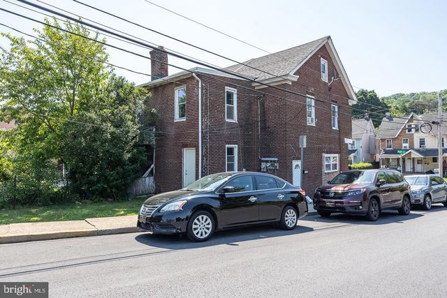 401 MAPLE AVE, Coatesville, PA 19320