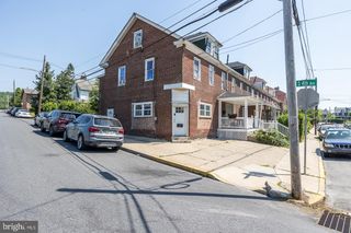 401 MAPLE AVE, Coatesville, PA 19320