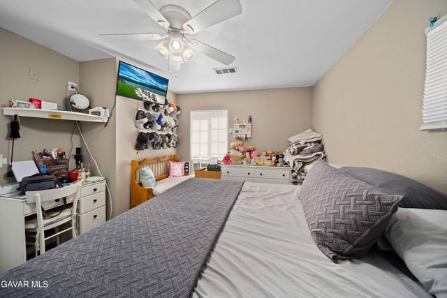 5158 W Ave L, Lancaster, CA 93536