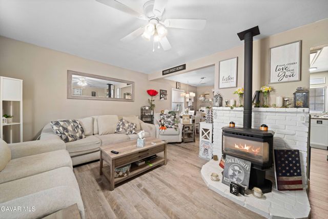 5158 W Ave L, Lancaster, CA 93536