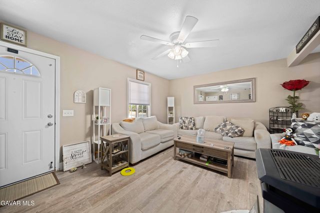 5158 W Ave L, Lancaster, CA 93536