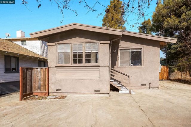 2596 Macarthur Blvd, Oakland, CA 94602