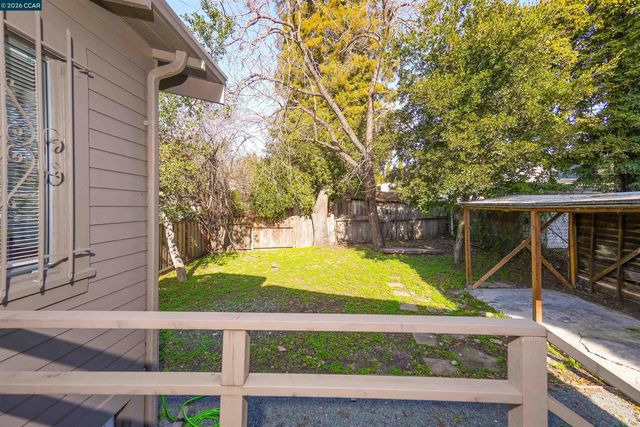 2596 Macarthur Blvd, Oakland, CA 94602