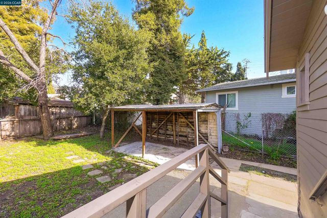 2596 Macarthur Blvd, Oakland, CA 94602