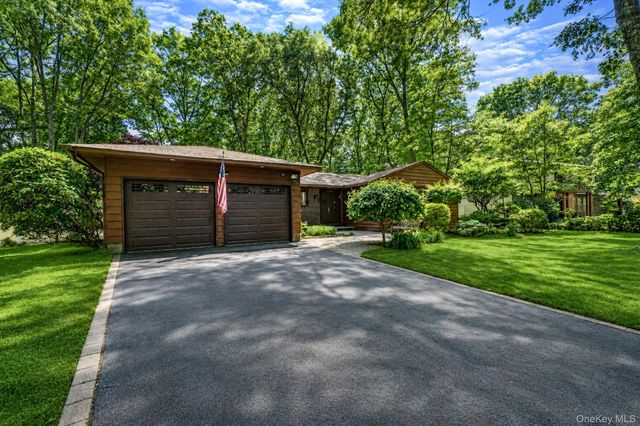 96 Fulton Boulevard, Commack, NY 11725