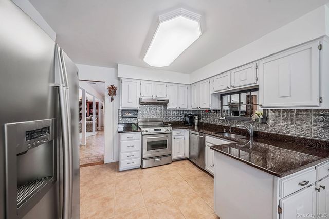 96 Fulton Boulevard, Commack, NY 11725