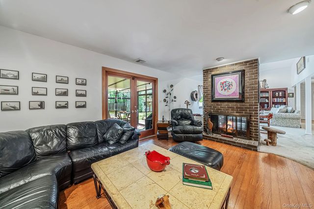 96 Fulton Boulevard, Commack, NY 11725