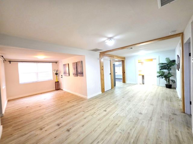 1818 10th Avenue, Vero Beach, FL 32960