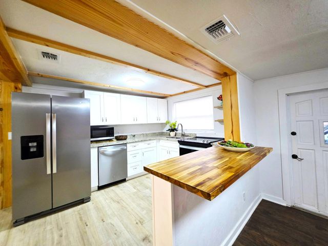 1818 10th Avenue, Vero Beach, FL 32960