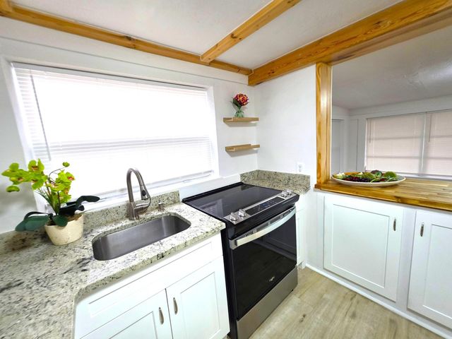 1818 10th Avenue, Vero Beach, FL 32960