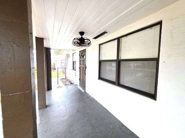 1818 10th Avenue, Vero Beach, FL 32960