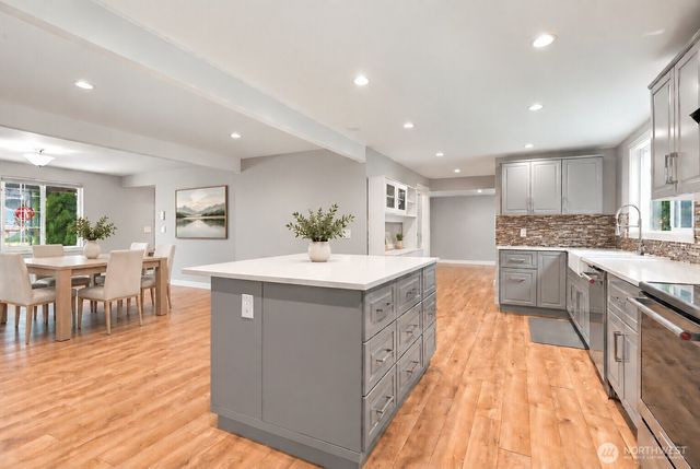 17102 146TH Avenue SE, Renton, WA 98058